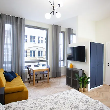 Space Old Town Apartment
