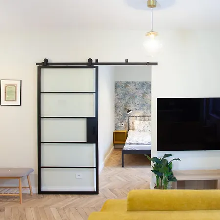 Apartment Space Old Town